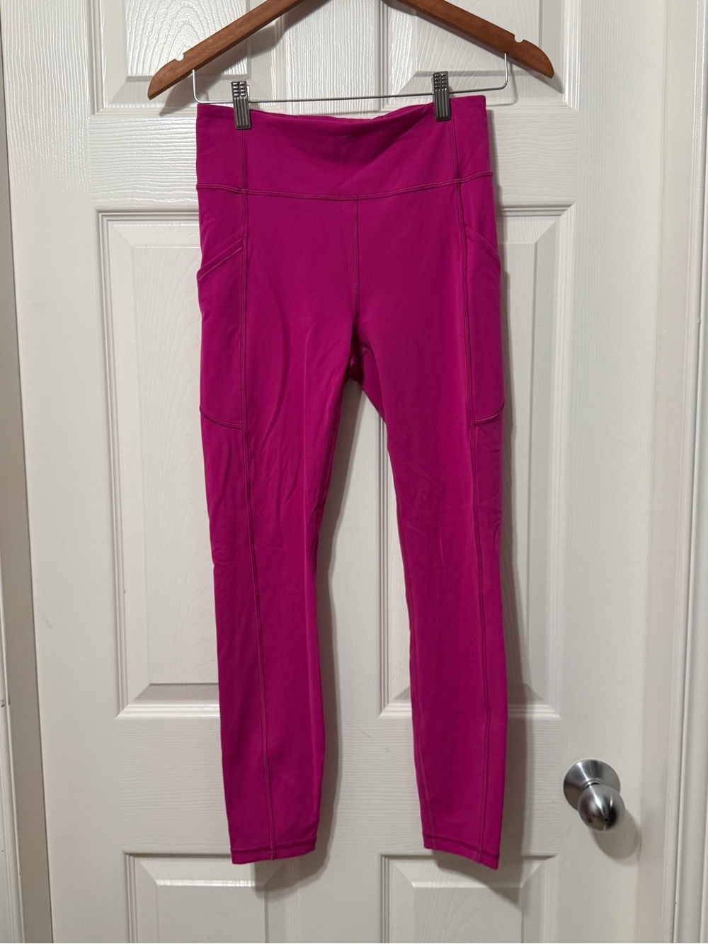Lululemon athletica invigorate high rise tight size 6 euc